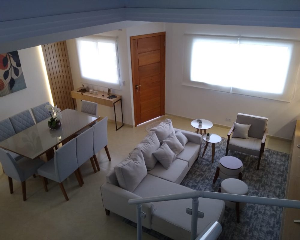 12b26f99-869f-4ba9-ad40-ceb70b8c2a3f