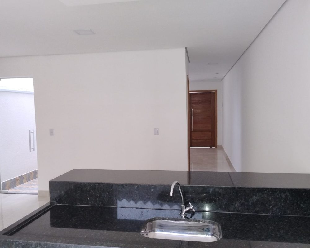 2baa5930-98eb-43c3-b164-c2d38ca996d0