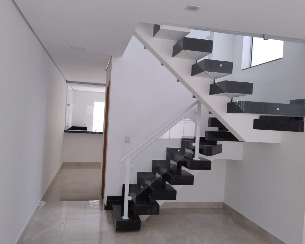 96e3c2a5-40aa-4a6d-ad7d-86804cbf03f1